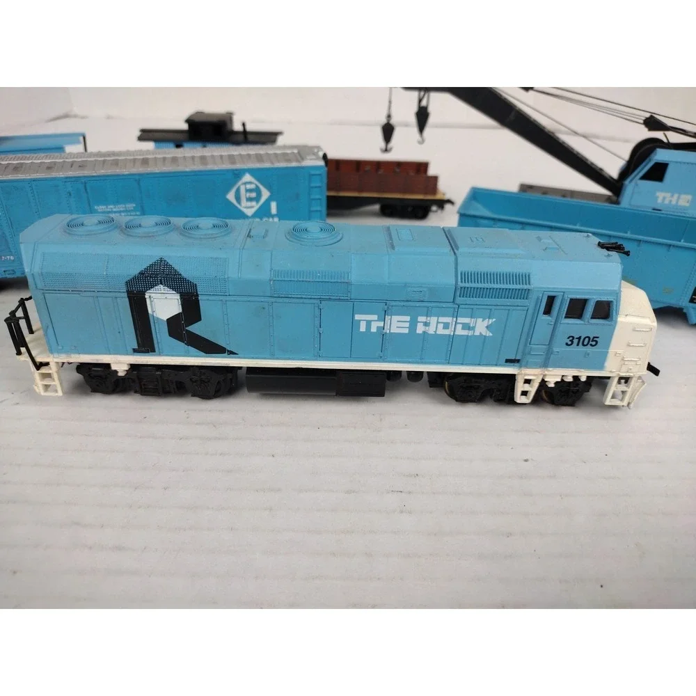 Vintage Life-Like Trains HO Scale The Rock 3105 And Santa Fe Lot